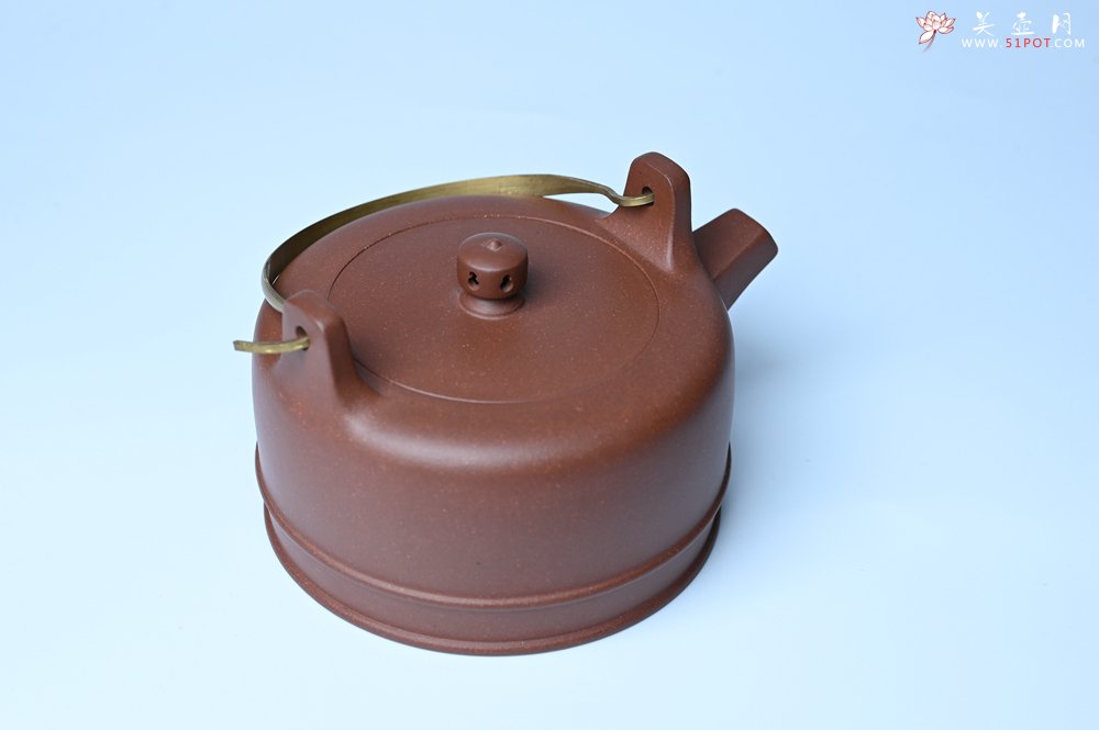 紫砂壶图片：美壶特惠 手工手制精致紫泥提梁壶 茶人醉爱 - 宜兴紫砂壶网