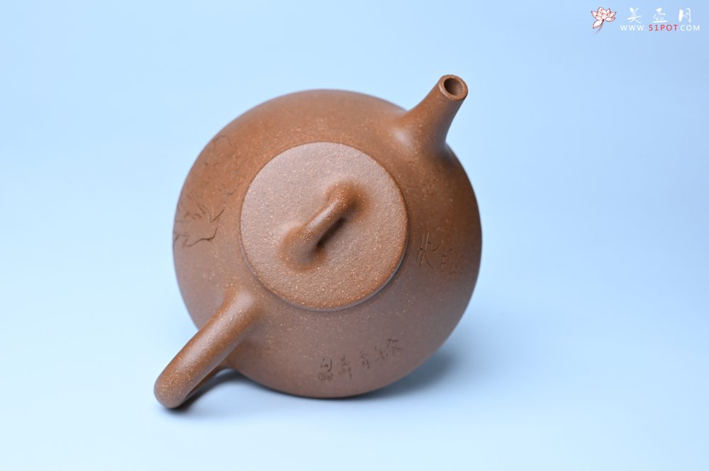 紫砂壶图片：油润五彩段泥 全手工薄胎子冶石瓢 难度大 骨肉匀挺 文气装饰罗汉图 无为 - 宜兴紫砂壶网