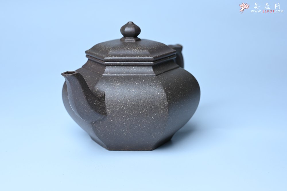 紫砂壶图片：实力派张海艳全手工特好老青灰段泥六方笑樱壶 做工灰常精致 气韵流畅 - 宜兴紫砂壶网