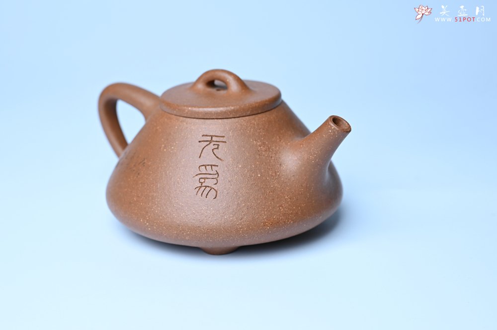 紫砂壶图片：油润五彩段泥 全手工薄胎子冶石瓢 难度大 骨肉匀挺 文气装饰罗汉图 无为 - 宜兴紫砂壶网