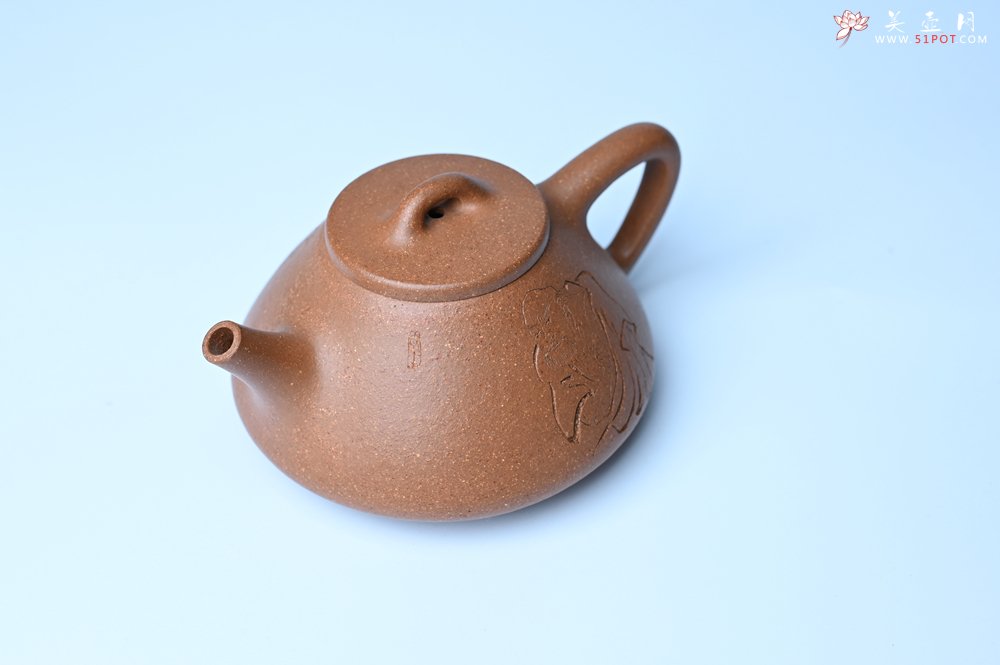 紫砂壶图片：油润五彩段泥 全手工薄胎子冶石瓢 难度大 骨肉匀挺 文气装饰罗汉图 无为 - 宜兴紫砂壶网