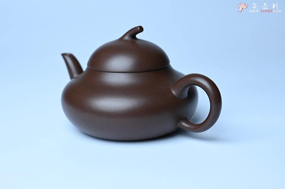 紫砂壶图片：美壶特惠 特好老紫泥茄段梨形壶 茶人醉爱 - 宜兴紫砂壶网