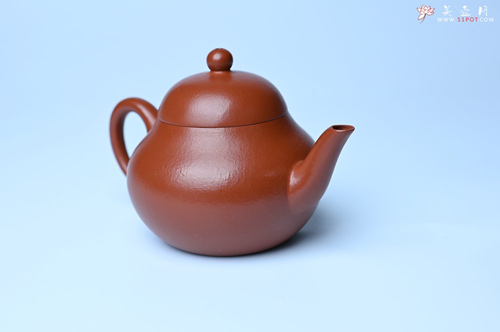 紫砂壶图片：美壶特惠 优质朱泥梨形壶 蝶恋花 茶人醉爱 - 宜兴紫砂壶网