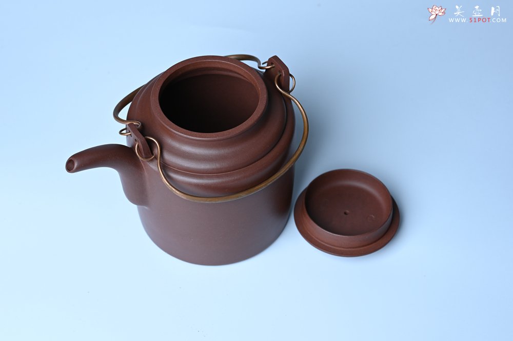 紫砂壶图片：实力派工艺师吕旭莹全手工演绎洋桶壶 大品难度大 资深壶友看过来 - 宜兴紫砂壶网