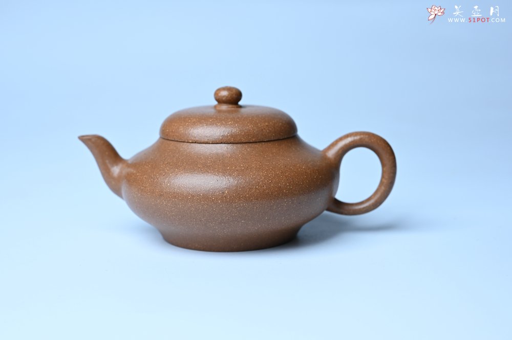 紫砂壶图片：美壶特惠 特好老段泥精致合欢壶 茶人醉爱 - 宜兴紫砂壶网