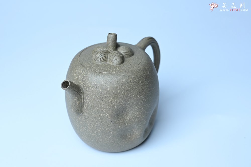 紫砂壶图片：美壶特惠 精致薄胎青段泥瓜菱壶 质量仅84g 茶人醉爱 - 宜兴紫砂壶网