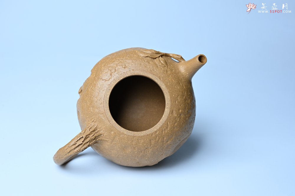 紫砂壶图片：美壶特惠 特好老段泥全手工供春壶 茶人醉爱 - 宜兴紫砂壶网