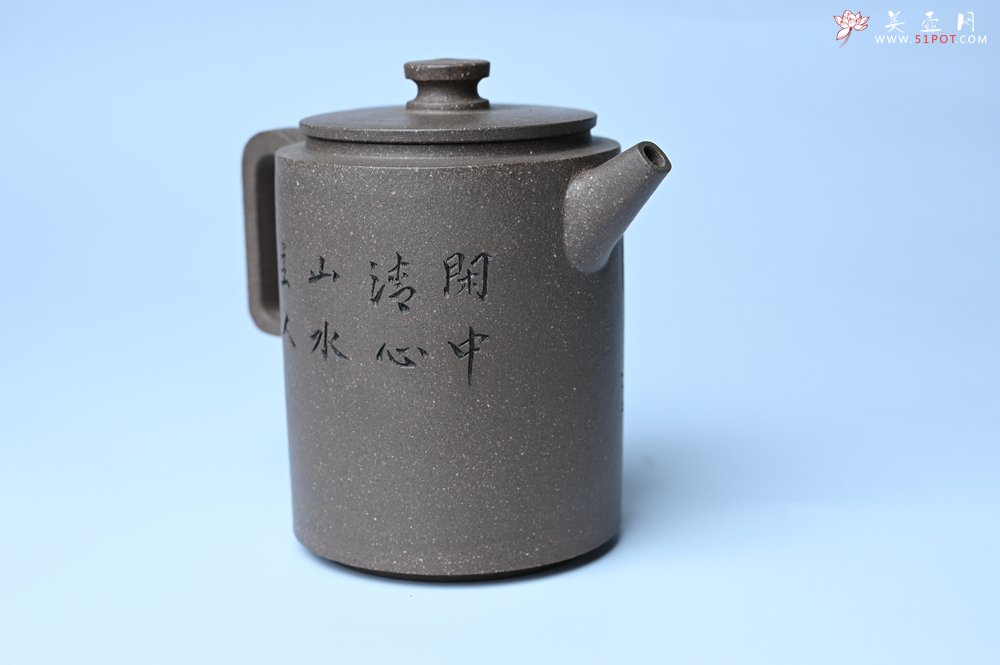 紫砂壶图片：美壶特惠 蠡墅大水潭深井老天青泥 精致圆础壶 装饰山水 茶人醉爱 - 宜兴紫砂壶网