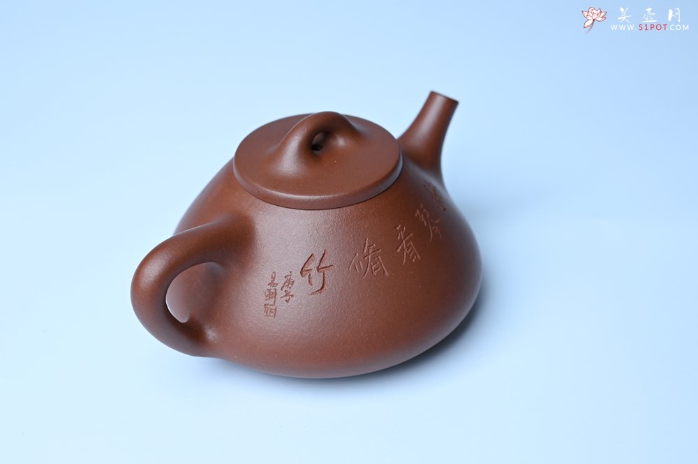 紫砂壶图片：特好底曹青 全手工小子冶石瓢 抚琴看修竹 装饰特文气 期待与亲结缘 - 宜兴紫砂壶网