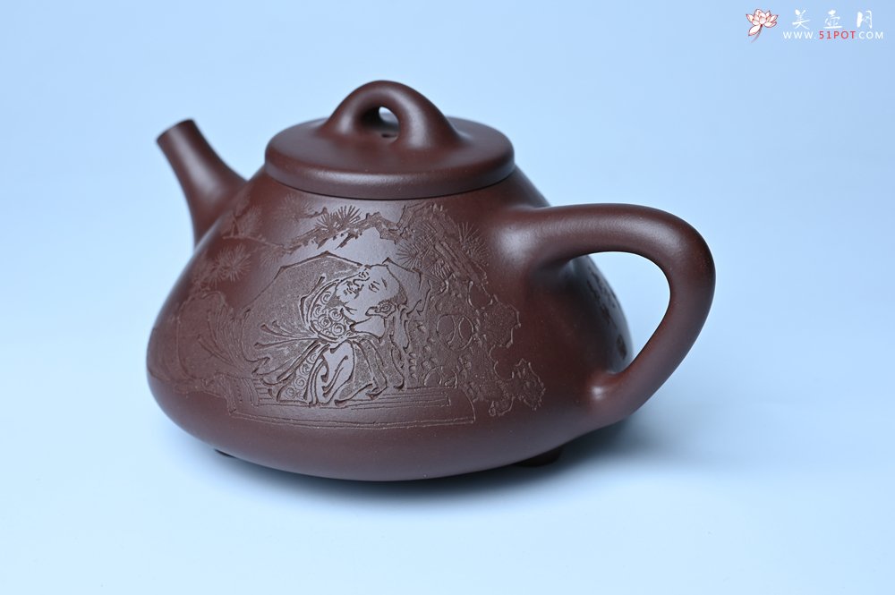 紫砂壶图片：潜力股周小培 特好全手工底槽清子冶石瓢 此是诗仙坡老作 与君同试雨前茶 - 宜兴紫砂壶网