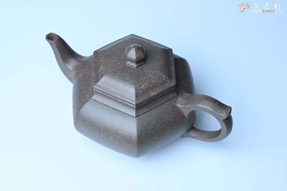 紫砂壶图片：实力派张海艳全手工特好老青灰段泥六方笑樱壶 做工灰常精致 气韵流畅 - 宜兴紫砂壶网