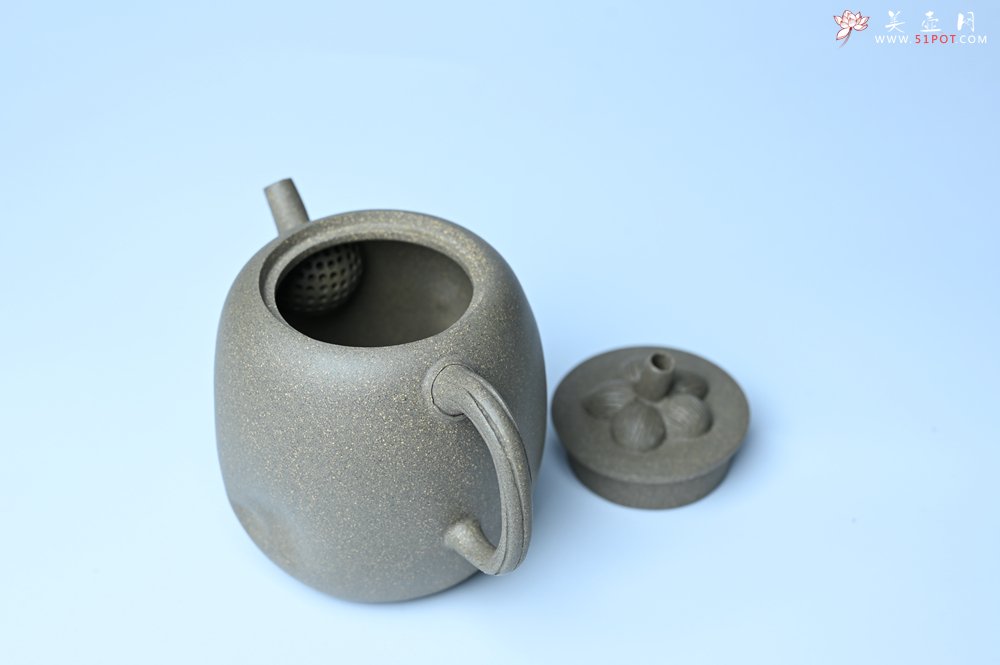 紫砂壶图片：美壶特惠 精致薄胎青段泥瓜菱壶 质量仅84g 茶人醉爱 - 宜兴紫砂壶网