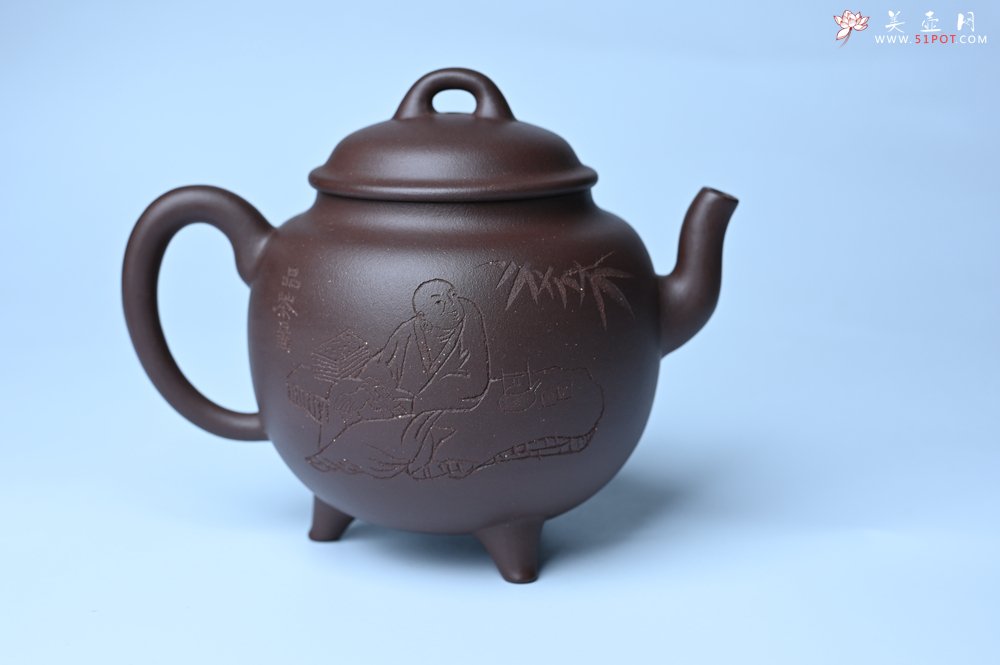 紫砂壶图片：美壶特惠 优质紫泥精致三足鼎壶 品茶论道 - 宜兴紫砂壶网