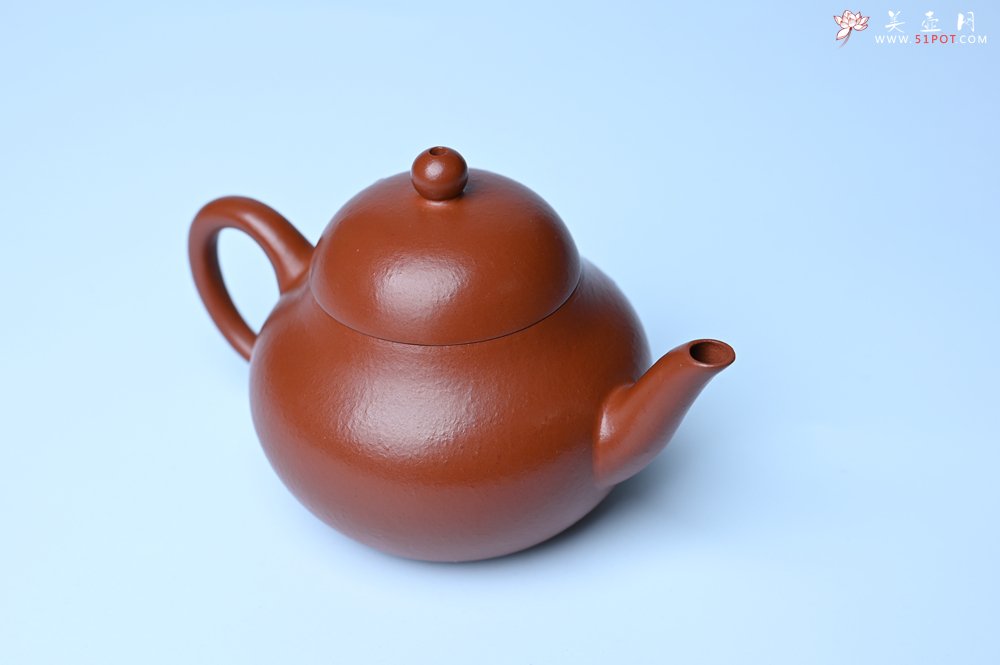 紫砂壶图片：美壶特惠 优质朱泥梨形壶 蝶恋花 茶人醉爱 - 宜兴紫砂壶网