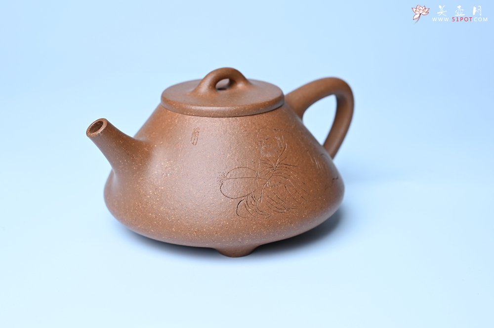 紫砂壶图片：油润五彩段泥 全手工薄胎子冶石瓢 难度大 骨肉匀挺 文气装饰罗汉图 - 宜兴紫砂壶网