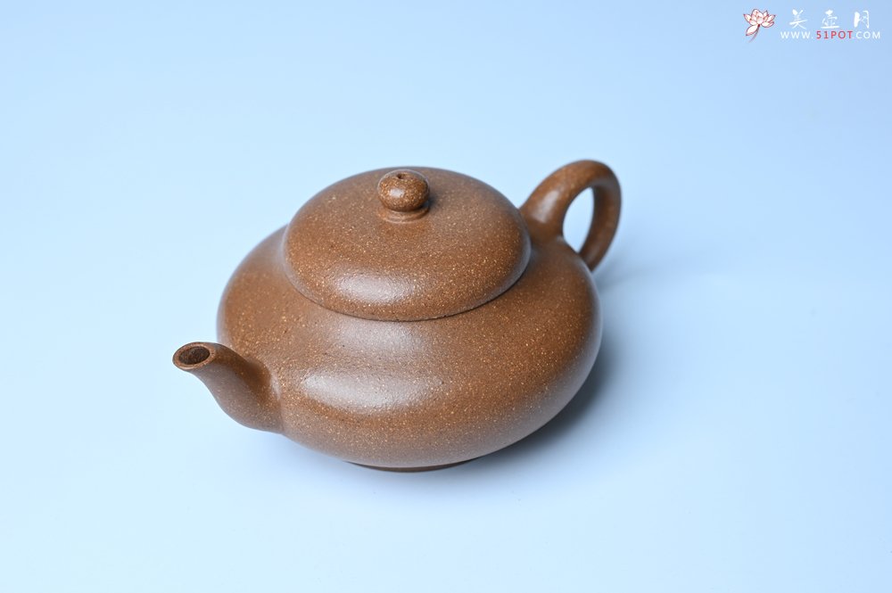 紫砂壶图片：美壶特惠 特好老段泥精致合欢壶 茶人醉爱 - 宜兴紫砂壶网