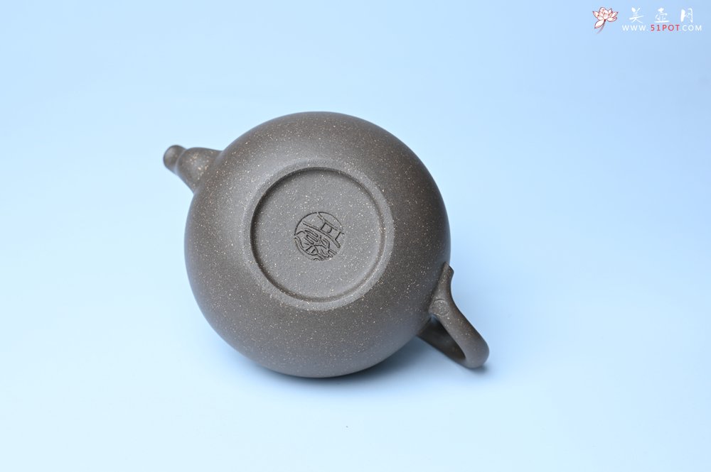 紫砂壶图片：美壶特惠 精致青段大肚茄子壶 茶人醉爱 - 宜兴紫砂壶网