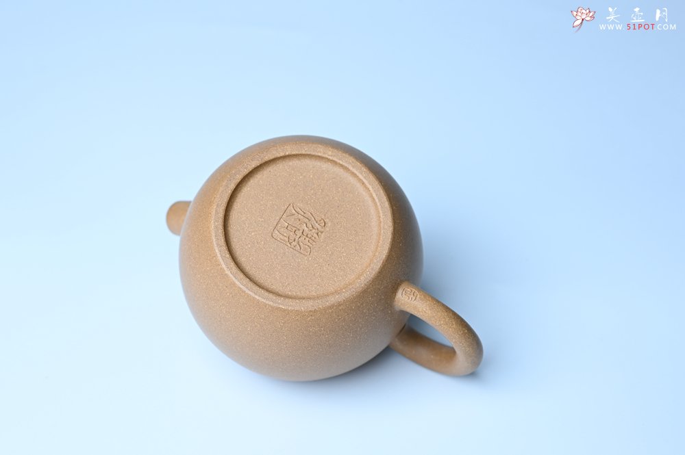 紫砂壶图片：美壶特惠 特好老黄段泥精致大炮巨轮壶 茶人醉爱 - 宜兴紫砂壶网