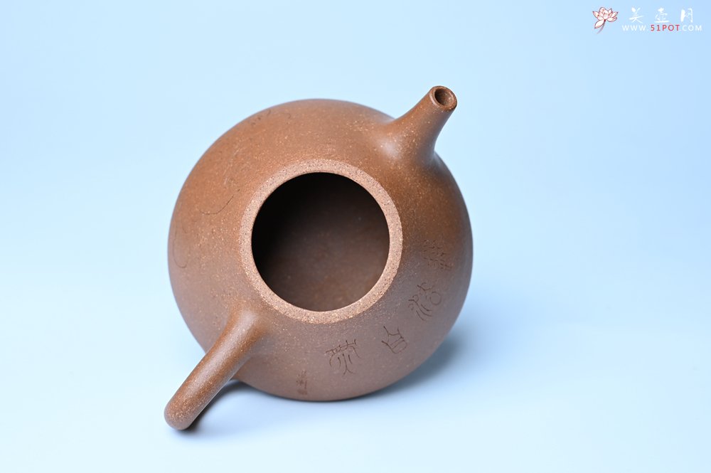 紫砂壶图片：油润五彩段泥 全手工薄胎子冶石瓢 难度大 骨肉匀挺 文气装饰罗汉图 - 宜兴紫砂壶网