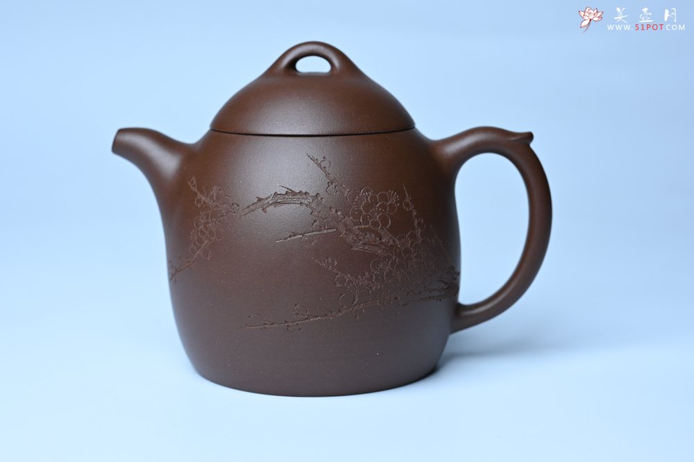 紫砂壶图片：美壶福利特惠 精致特好老紫泥秦权壶 刻梅花 特文气 - 宜兴紫砂壶网