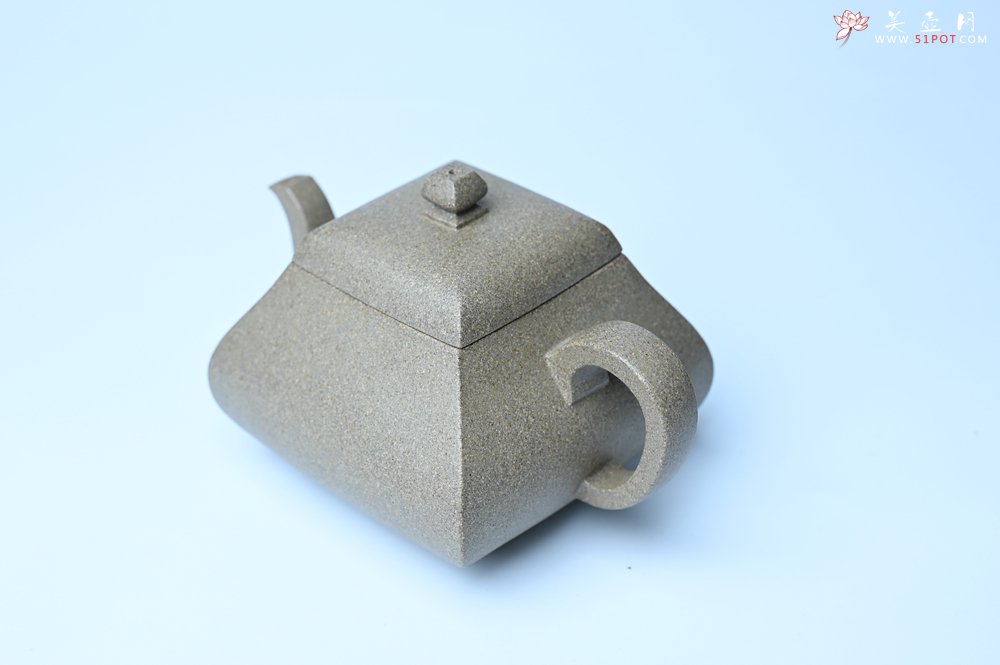 紫砂壶图片：美壶中秋国庆特惠 精工老段泥四方君德公道壶 独孔 茶人醉爱 - 宜兴紫砂壶网