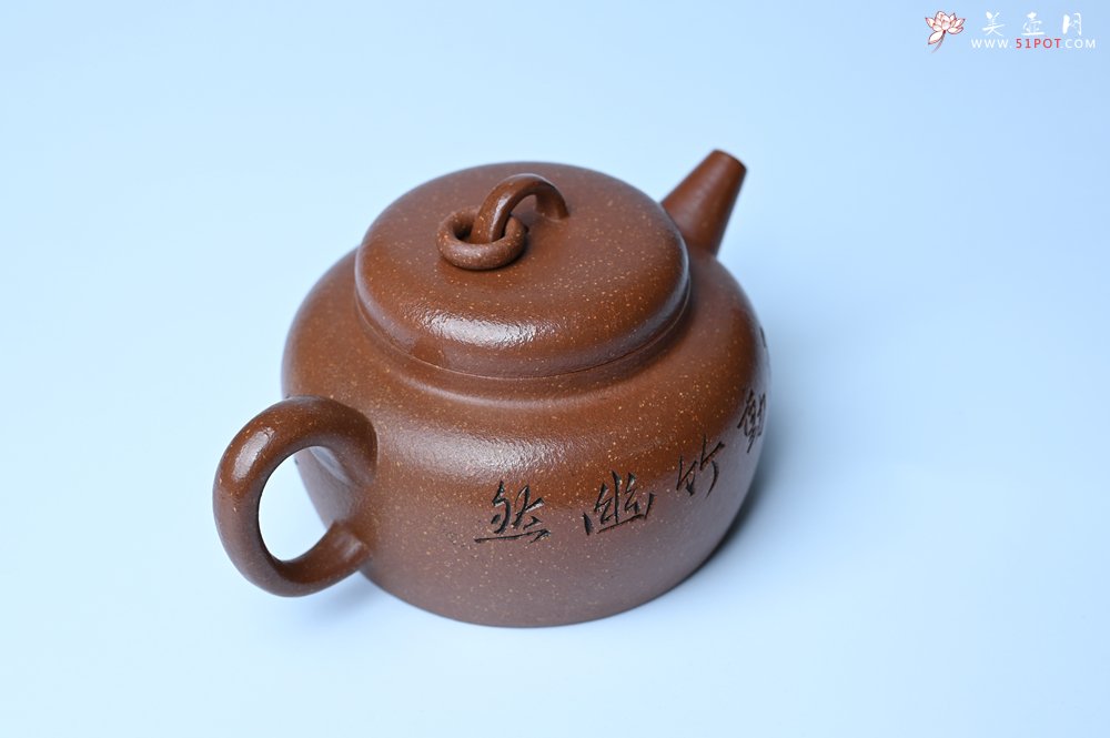 紫砂壶图片：美壶特惠 养过油润降坡泥圈钮德中壶 茶人醉爱 - 宜兴紫砂壶网