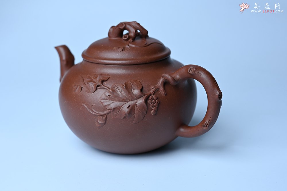 紫砂壶图片：美壶特惠 精品多子多福紫砂壶 帖叶生动细腻 送礼佳品 - 宜兴紫砂壶网