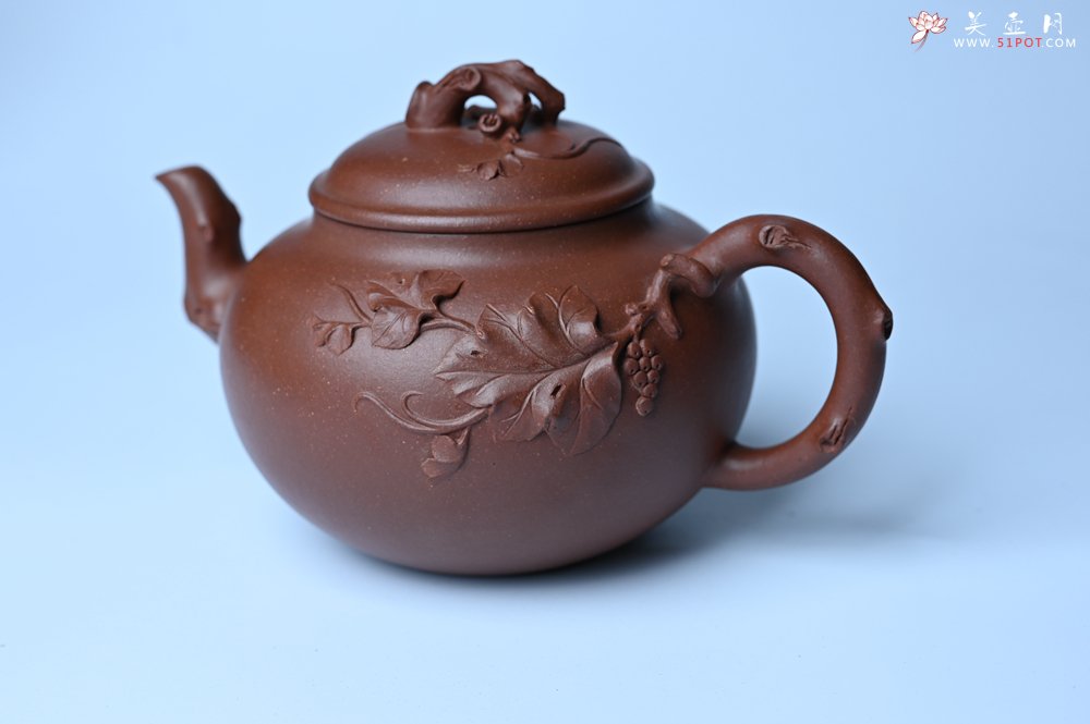 紫砂壶图片：美壶特惠 精品多子多福紫砂壶 帖叶生动细腻 送礼佳品 - 宜兴紫砂壶网