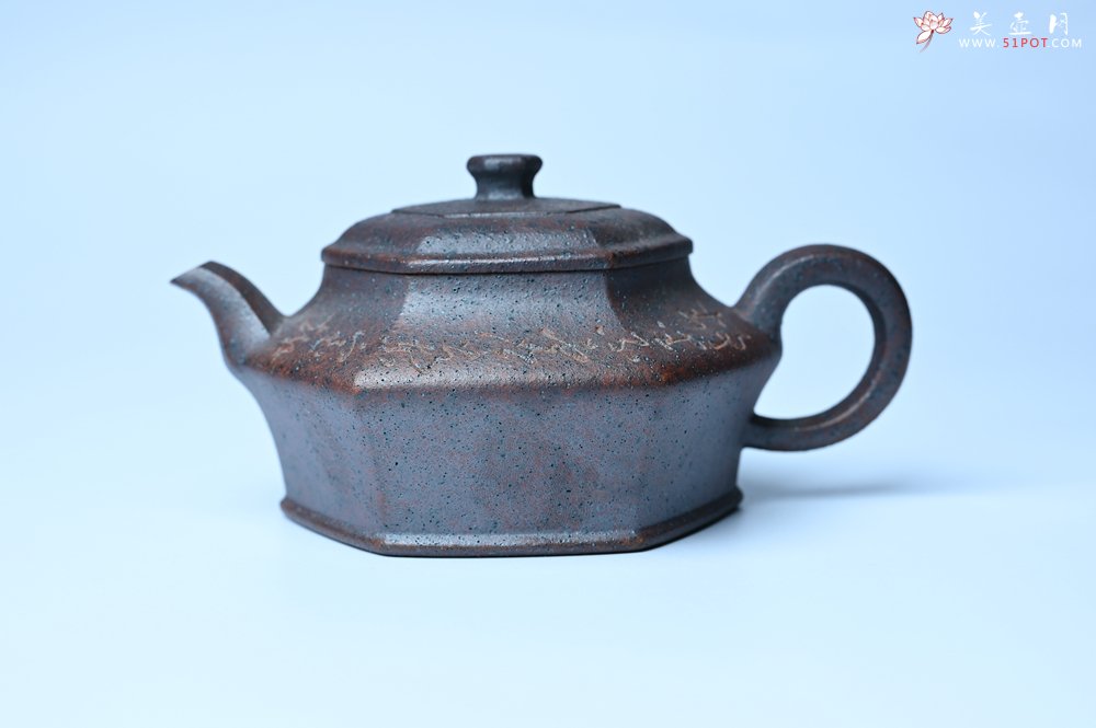 紫砂壶图片：美壶特惠 柴烧六方虚扁紫砂壶 茶人醉爱 - 宜兴紫砂壶网