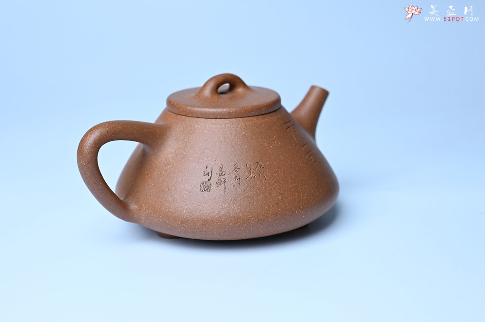 紫砂壶图片：油润五彩段泥 全手工薄胎子冶石瓢 难度大 骨肉匀挺 文气装饰罗汉图 无为 - 宜兴紫砂壶网