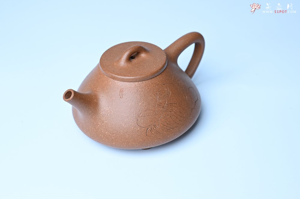 紫砂壶图片：油润五彩段泥 全手工薄胎子冶石瓢 难度大 骨肉匀挺 文气装饰罗汉图 - 宜兴紫砂壶网