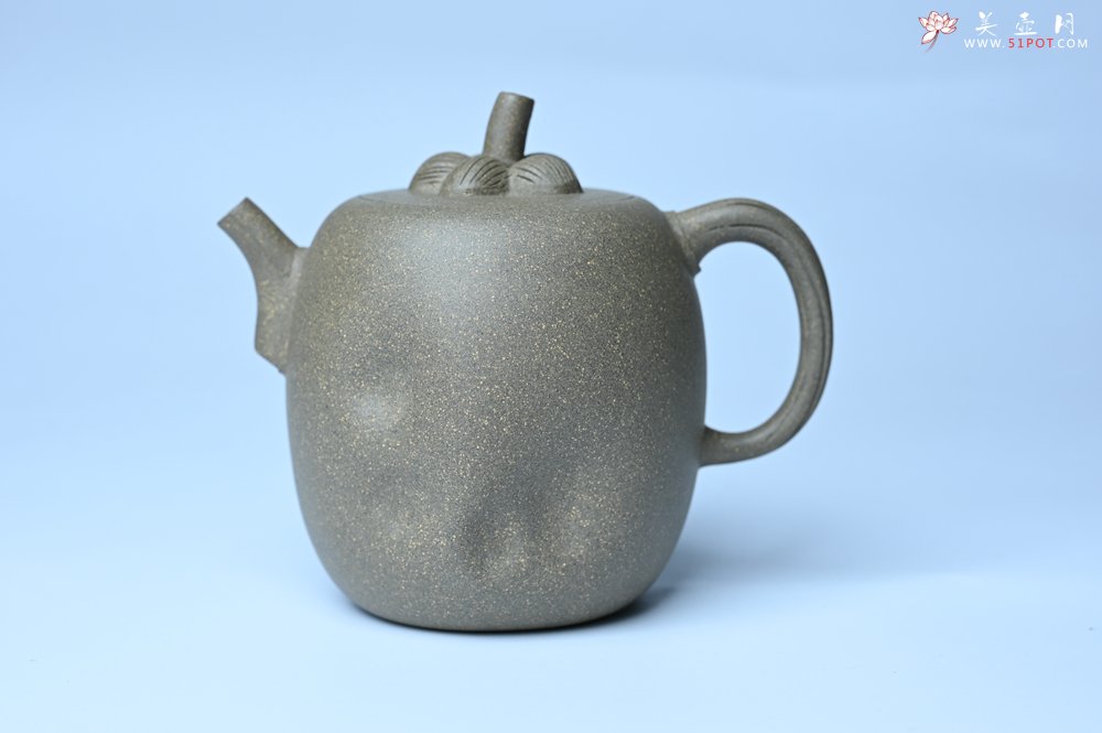 紫砂壶图片：美壶特惠 精致薄胎青段泥瓜菱壶 质量仅84g 茶人醉爱 - 宜兴紫砂壶网