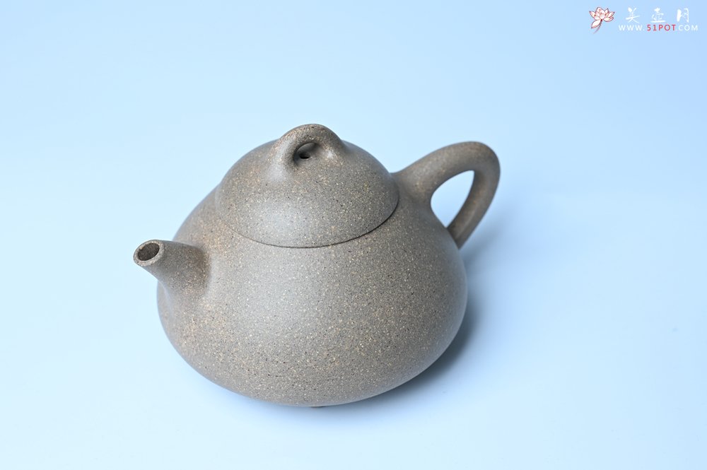 紫砂壶图片：美壶特惠 特好松花段泥精工乳瓢茶壶 茶人醉爱 - 宜兴紫砂壶网