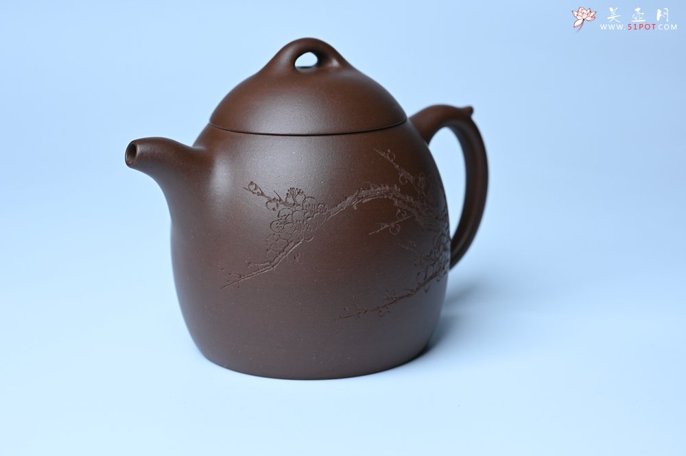 紫砂壶图片：美壶福利特惠 精致特好老紫泥秦权壶 刻梅花 特文气 - 宜兴紫砂壶网
