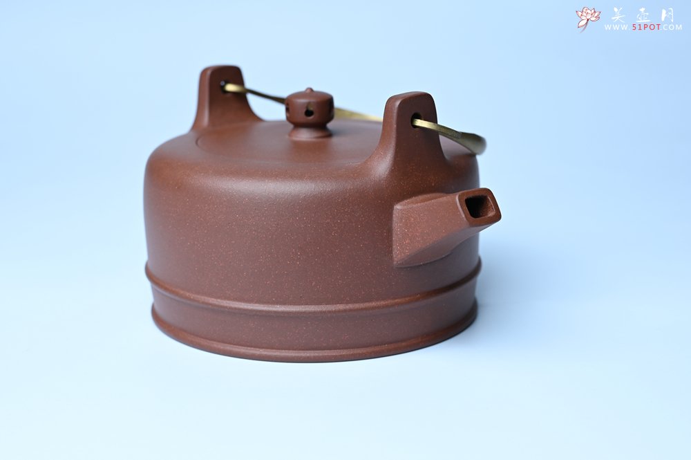 紫砂壶图片：美壶特惠 手工手制精致紫泥提梁壶 茶人醉爱 - 宜兴紫砂壶网