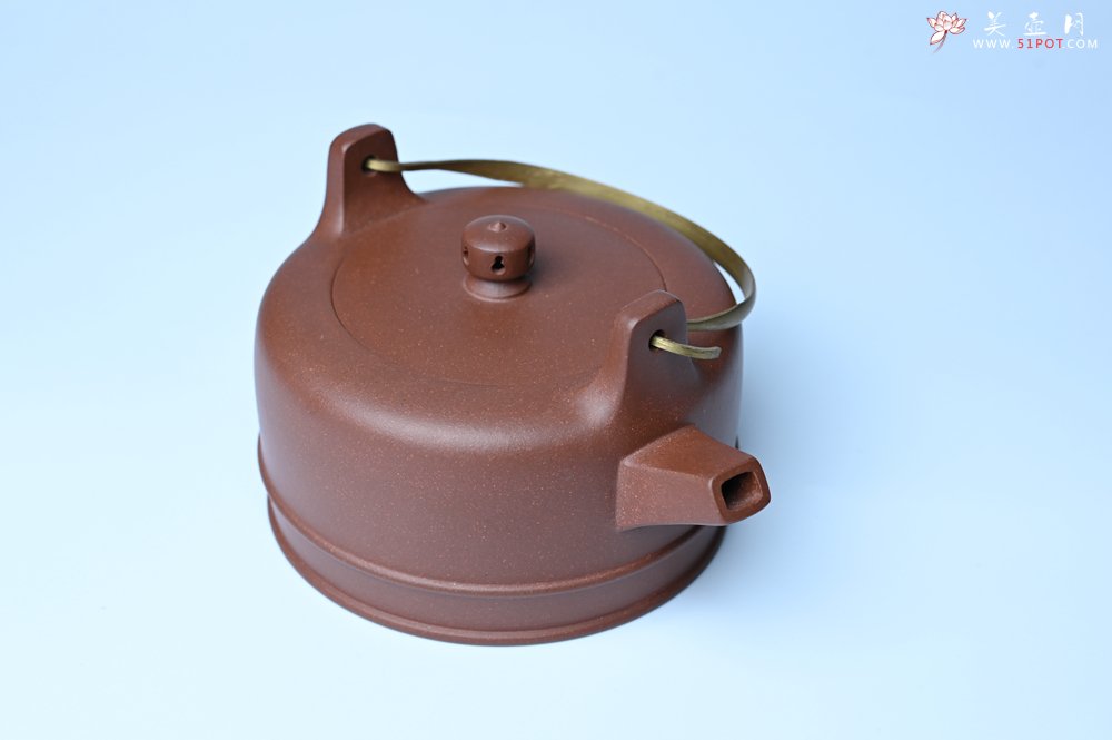 紫砂壶图片：美壶特惠 手工手制精致紫泥提梁壶 茶人醉爱 - 宜兴紫砂壶网