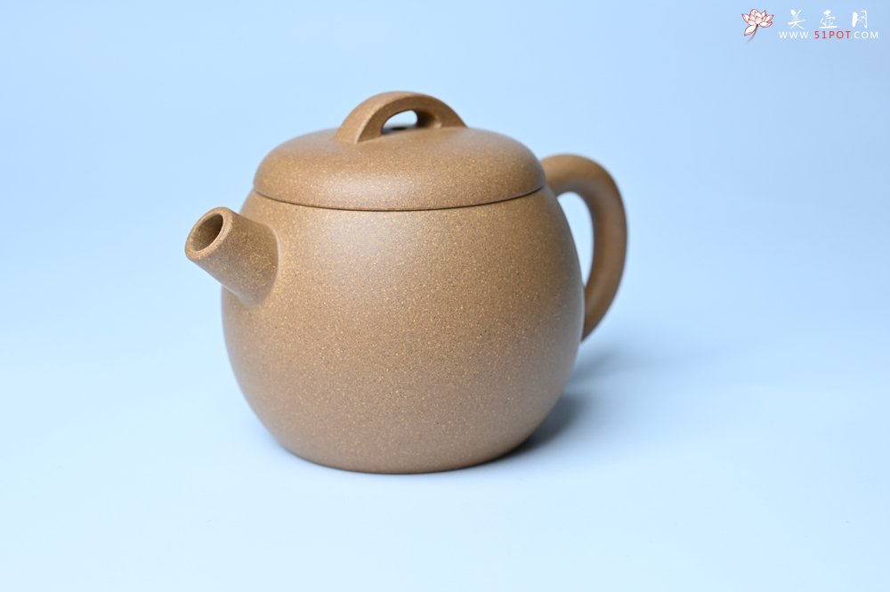 紫砂壶图片：美壶特惠 特好老黄段泥精致大炮巨轮壶 茶人醉爱 - 宜兴紫砂壶网