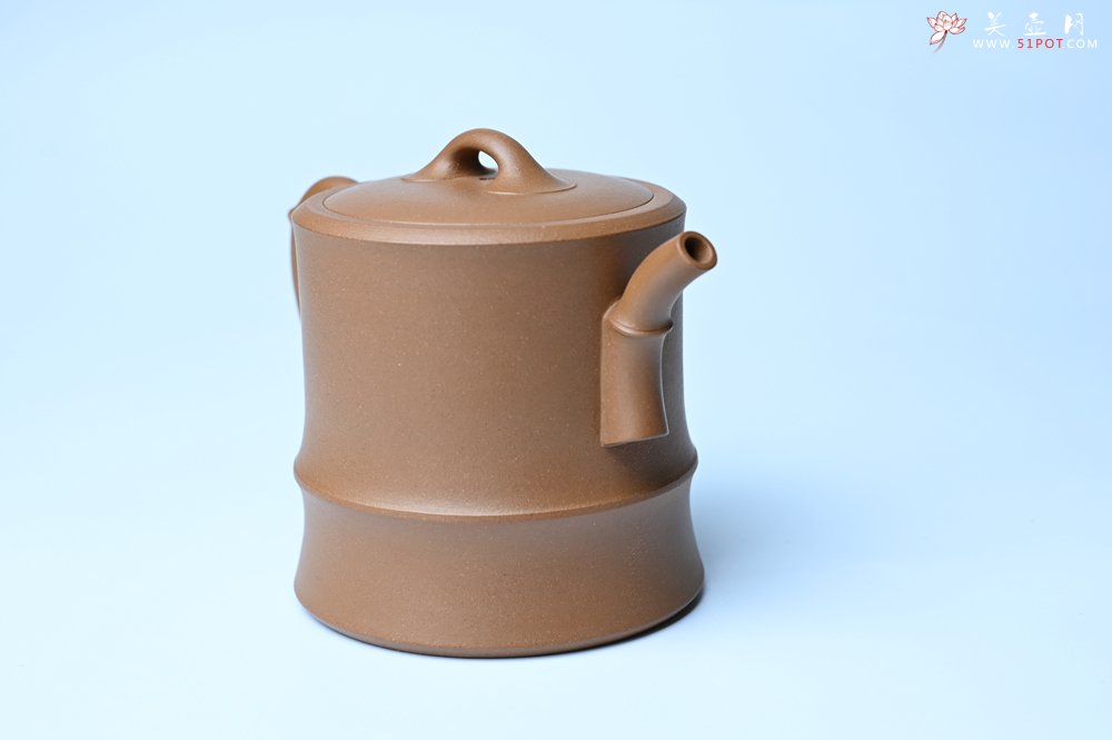 紫砂壶图片：美壶特惠 精工黄金段泥竹段 挺拔秀雅 茶人醉爱 - 宜兴紫砂壶网