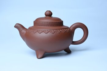 紫砂壶图片：美壶特惠 精致特好底曹青云肩如意壶 - 宜兴紫砂壶网