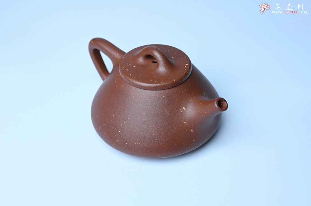 紫砂壶图片：美壶特惠 精致特好紫玉金砂子冶石瓢 做工和泥料不输千元作品 - 宜兴紫砂壶网