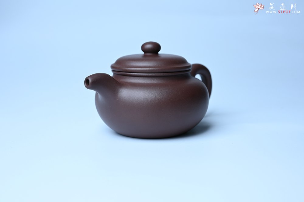 紫砂壶图片：潜力股周小培 特好老底槽青全手工仿古壶 茶人醉爱 - 宜兴紫砂壶网