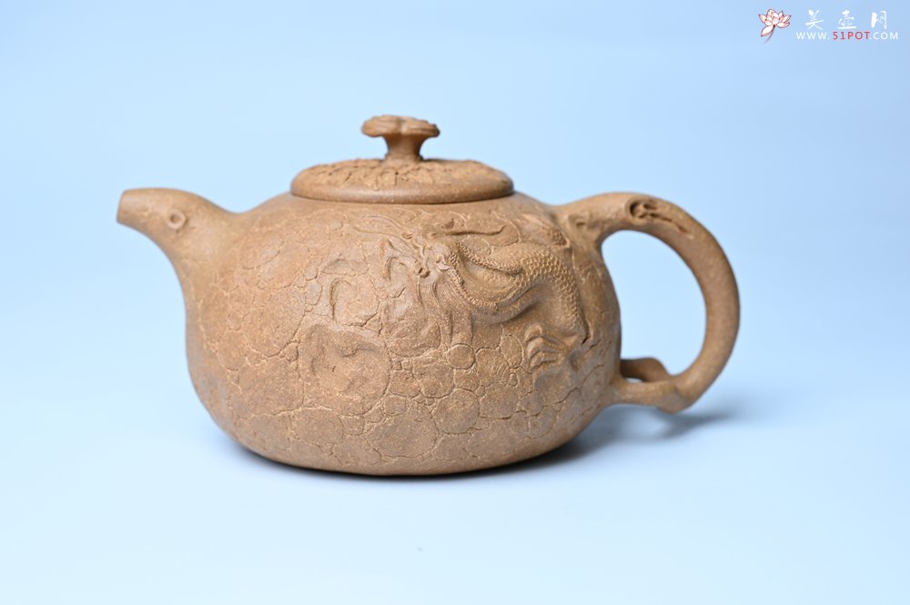紫砂壶图片：潜力股赵老师实力演绎全手工老黄段泥灵芝游龙供春壶 游龙传福 不失为一把好壶 - 宜兴紫砂壶网