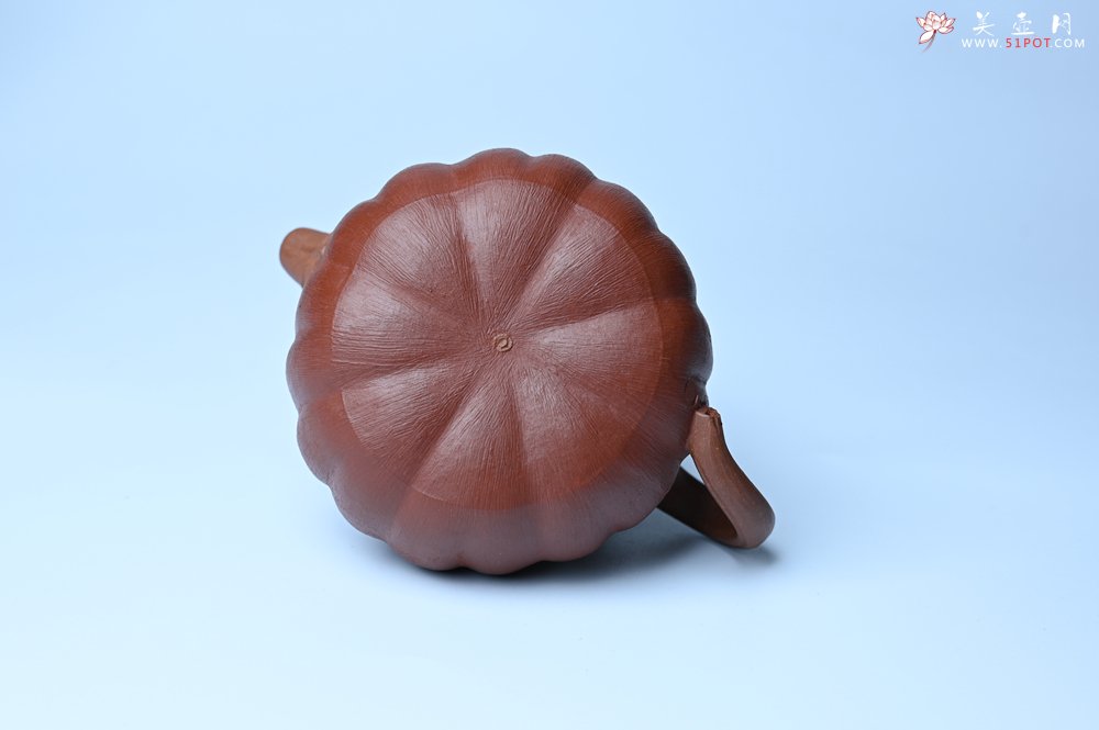 紫砂壶图片：美壶福利特惠 美壶专属定制 精致好料南瓜紫砂壶  肌理丰富生动 - 宜兴紫砂壶网