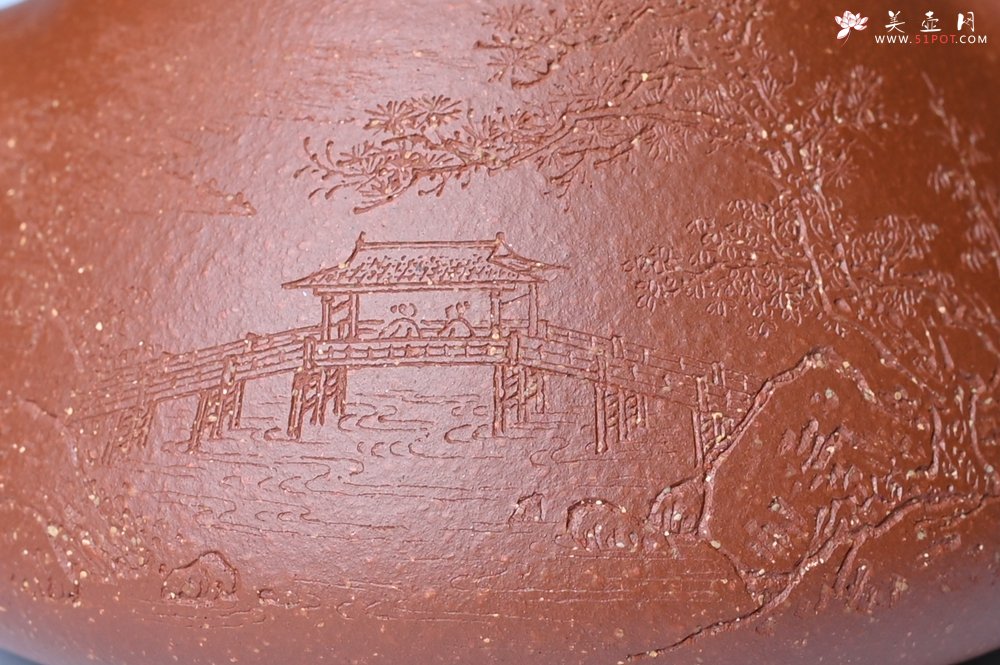 紫砂壶图片：实力派国工周斌（周镔）特好红降坡泥全手工子冶石瓢 张听钢装饰山水 - 宜兴紫砂壶网