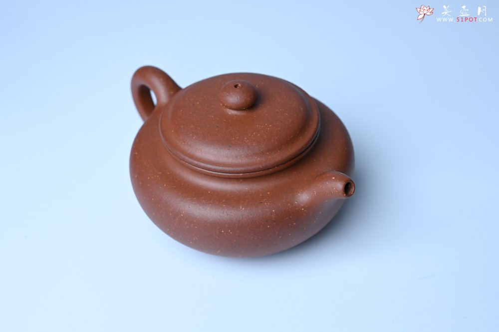 紫砂壶图片：美壶特惠 精致特好共生紫砂矿扁古壶 矿物质丰富 茶人醉爱 - 宜兴紫砂壶网