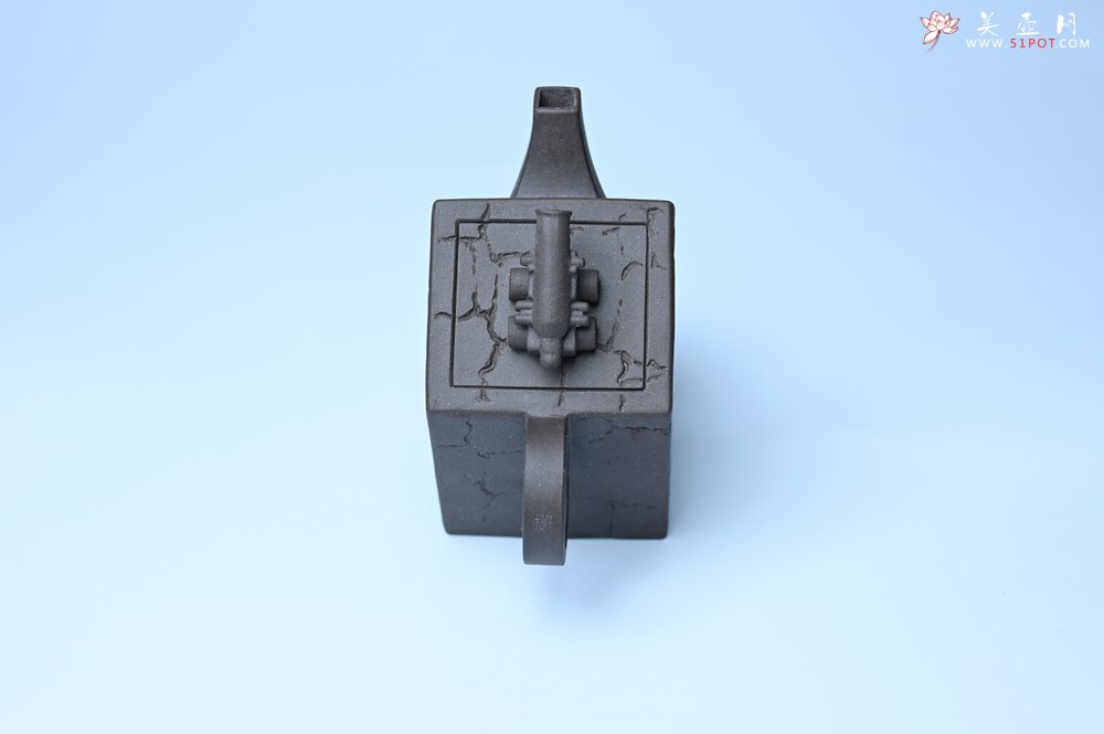 紫砂壶图片：美壶特惠 优质紫泥还原烧威震四方壶 - 宜兴紫砂壶网