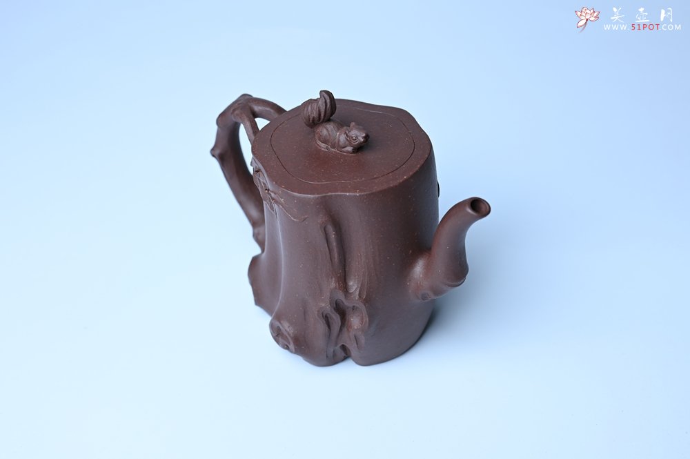 紫砂壶图片：实力派工艺师周斌底槽青精品松鼠葡萄树桩壶 - 宜兴紫砂壶网