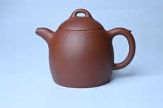 紫砂壶图片：美壶特惠 特好底槽青秦权壶 茶人最爱 - 宜兴紫砂壶网