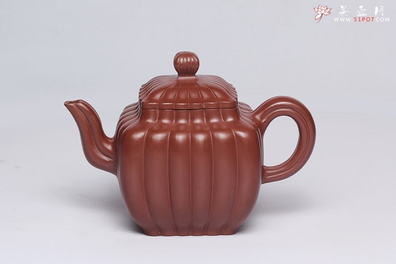 紫砂壶图片：筋纹方器 - 宜兴紫砂壶网