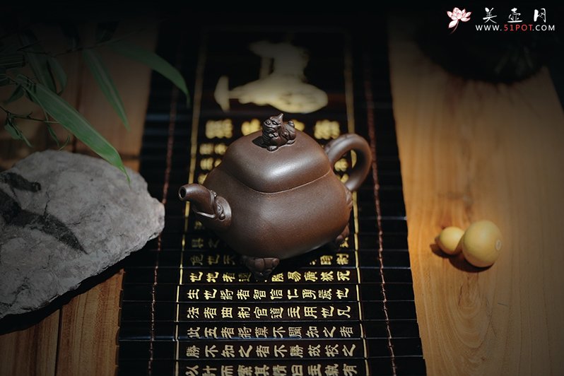 紫砂壶图片：古兽窥今 - 宜兴紫砂壶网